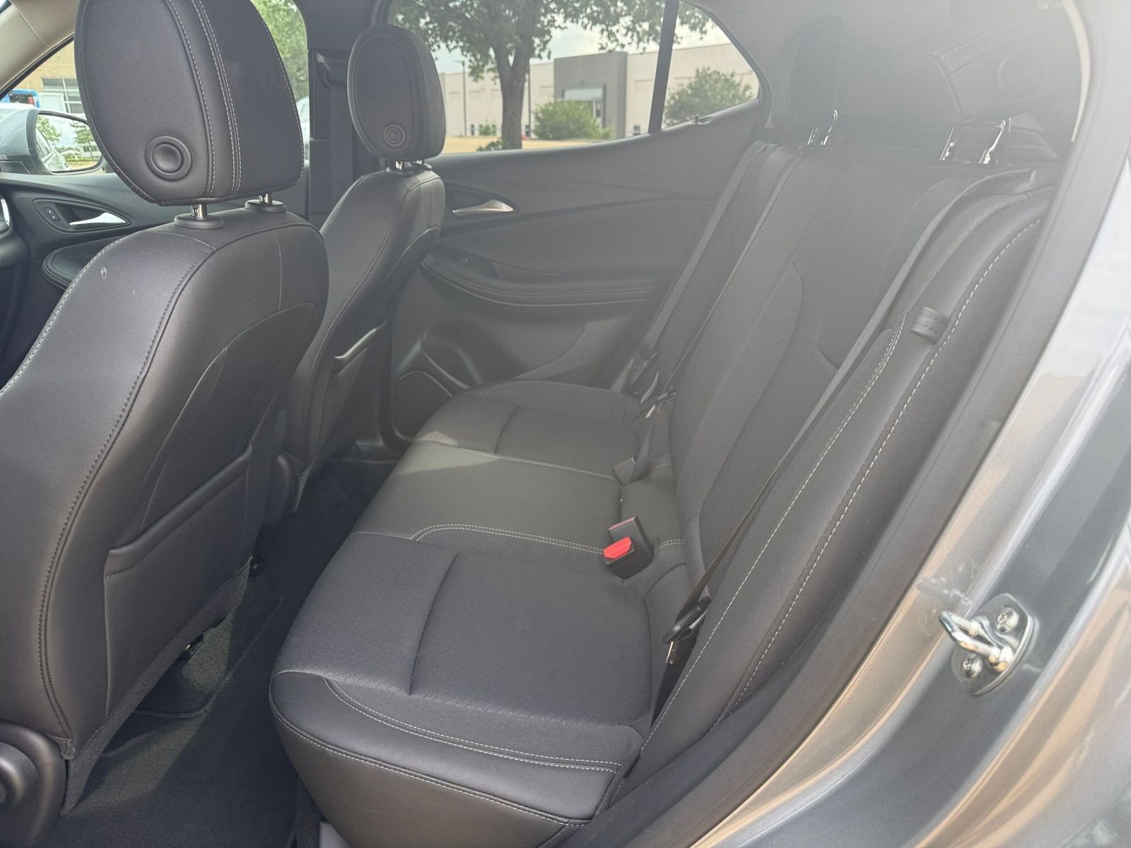 Used 2025 Buick Encore GX Preferred FWD image 27