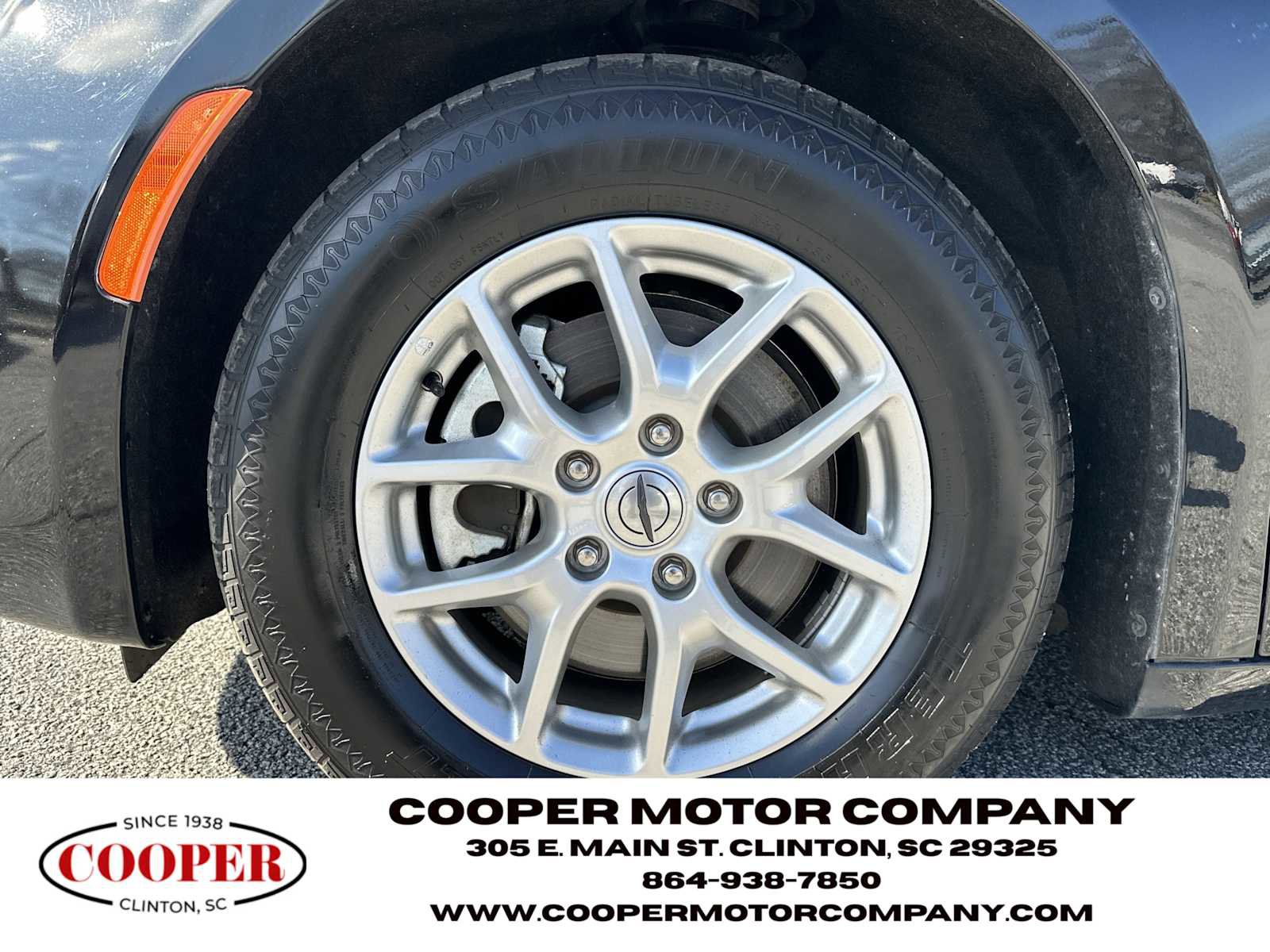 Used 2023 Chrysler Voyager LX image 11