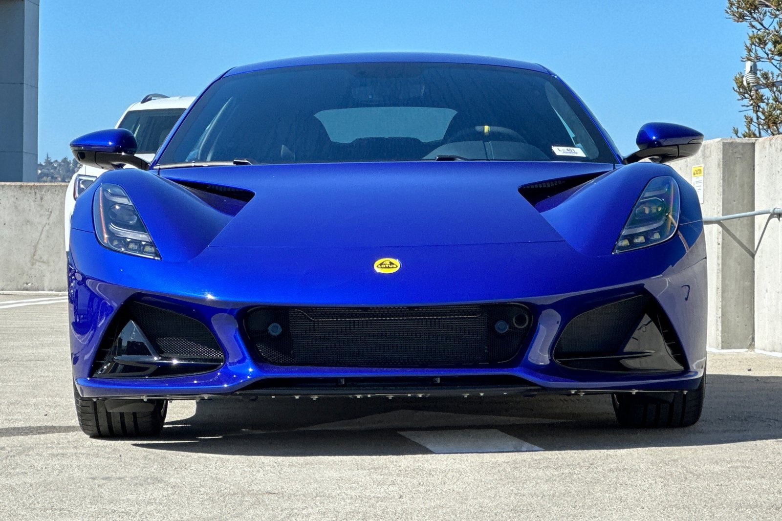 Used 2024 Lotus Emira First Edition image 3