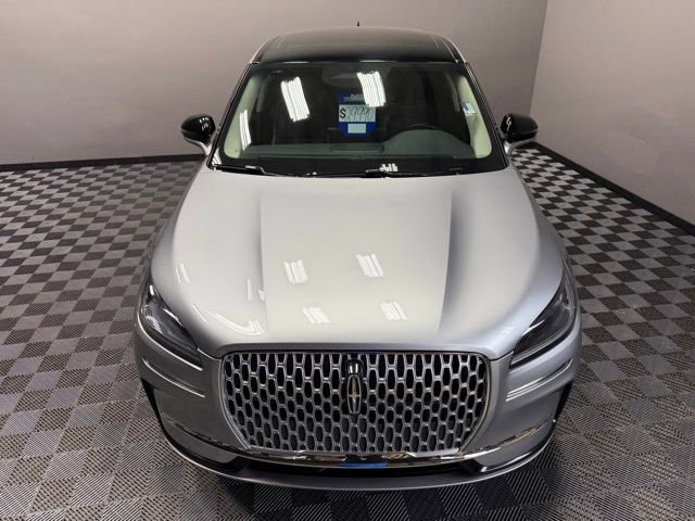 Used 2023 Lincoln Corsair AWD w/ Equipment Group 101A image 5