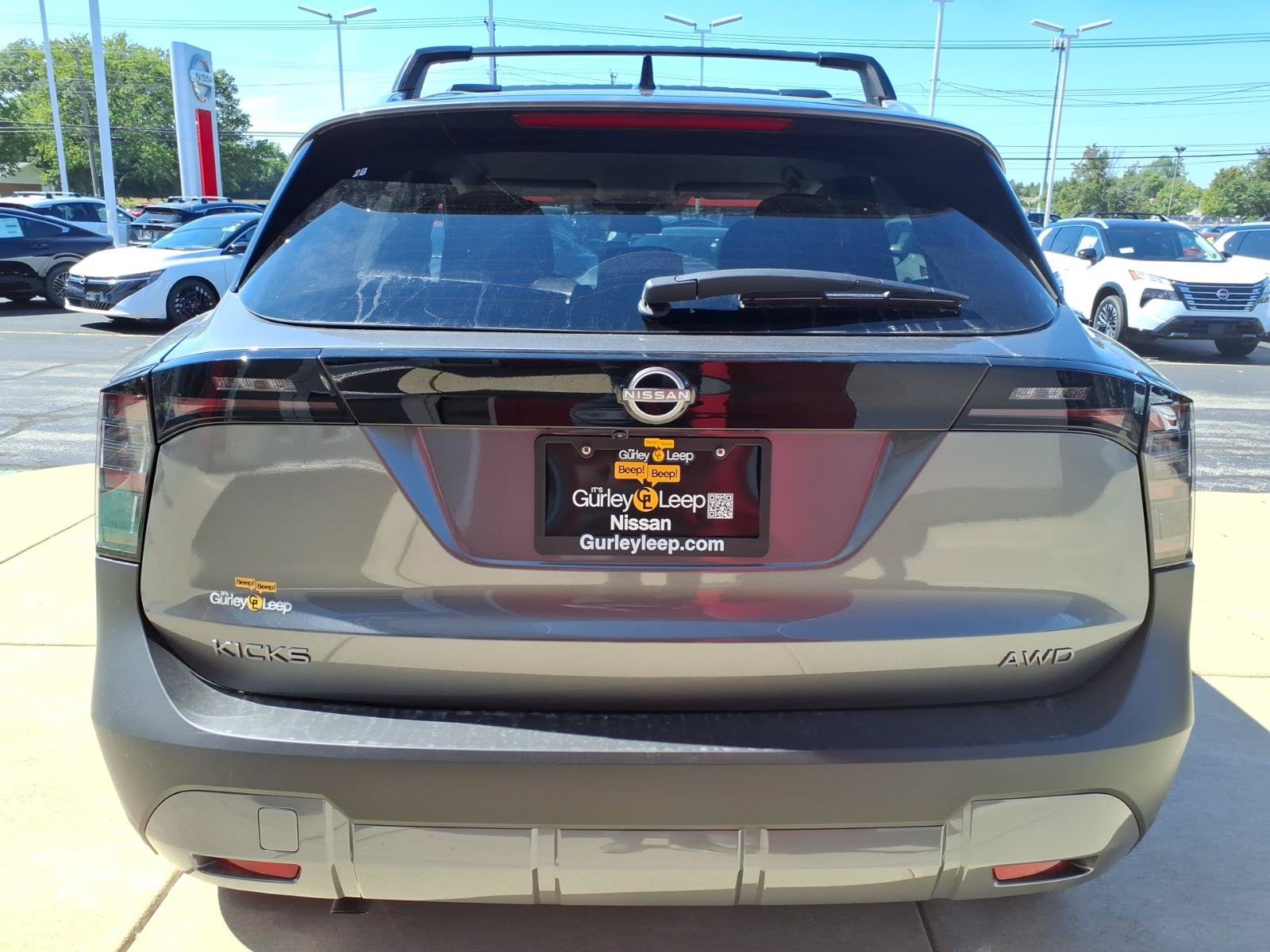 New 2027 Nissan Kicks SV AWD/4WD image 8