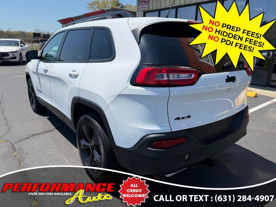 Used 2018 Jeep Cherokee Latitude w/ Altitude Package AWD/4WD image 5