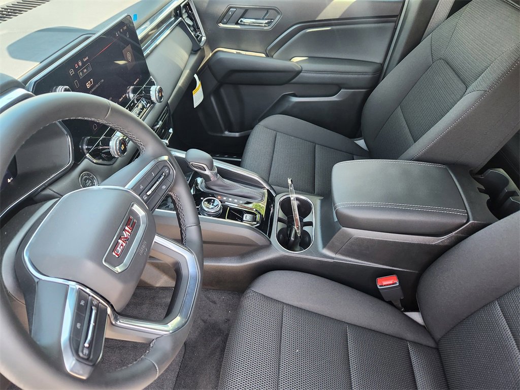 New 2025 GMC Canyon Elevation w/ Convenience Package image 8