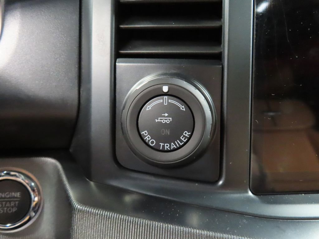 Used 2023 Ford F350 Platinum w/ Tremor Off-Road Package AWD/4WD image 58