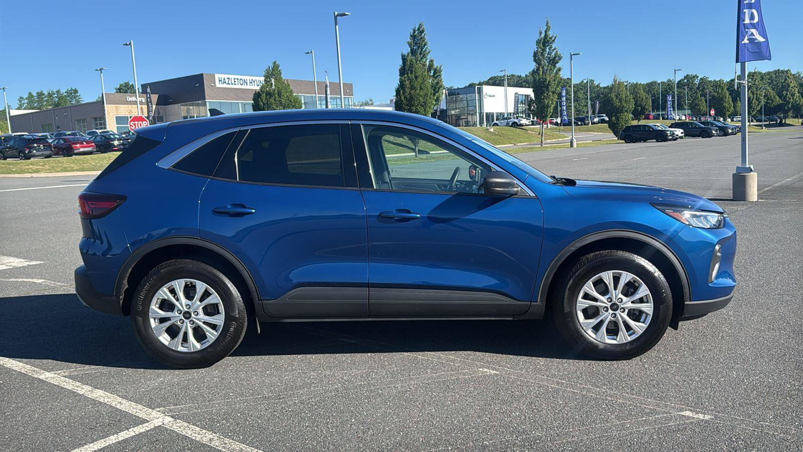 Used 2023 Ford Escape Active AWD/4WD image 4