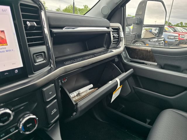New 2026 Ford F250 Lariat w/ Black Appearance Package AWD/4WD image 33