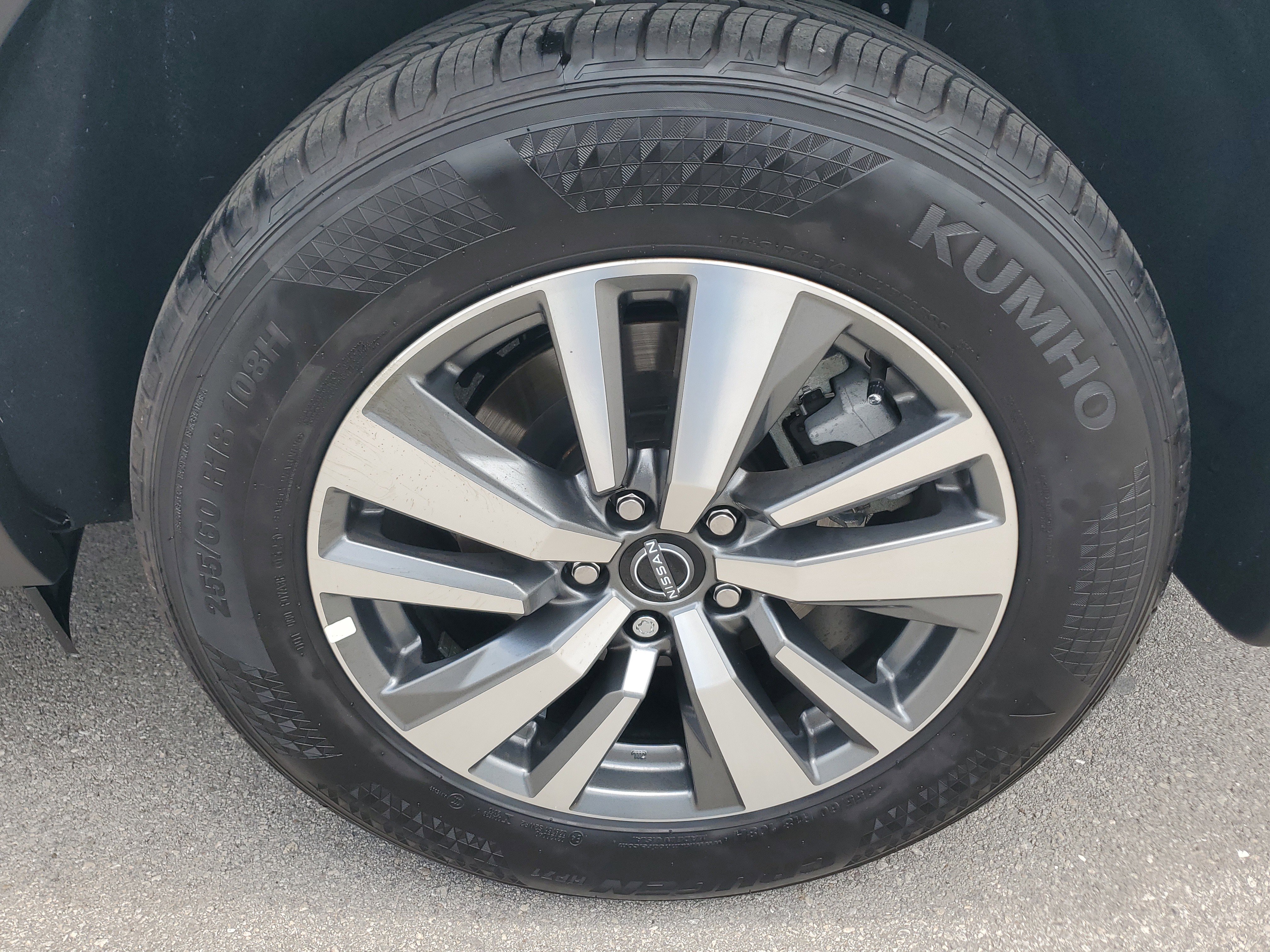 Certified 2025 Nissan Pathfinder SL image 32