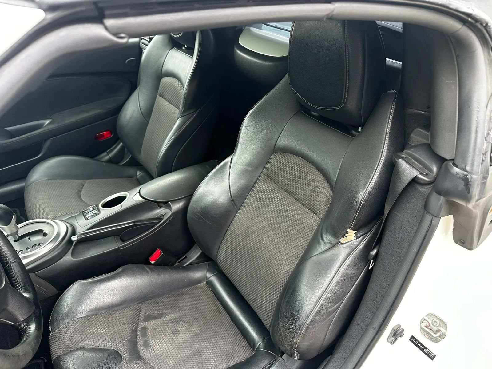 Used 2014 Nissan 370Z Touring RWD image 28