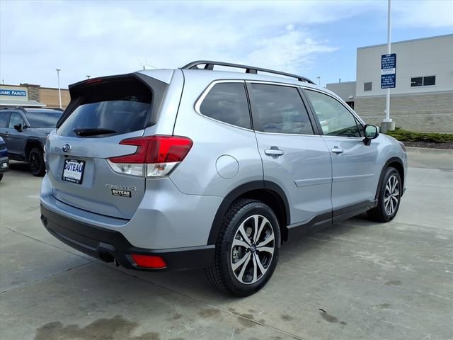 Used 2022 Subaru Forester Limited image 5