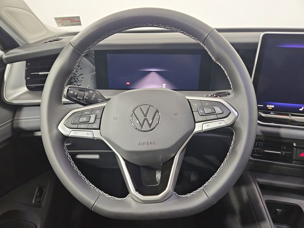 New 2026 Volkswagen Tiguan SE image 14