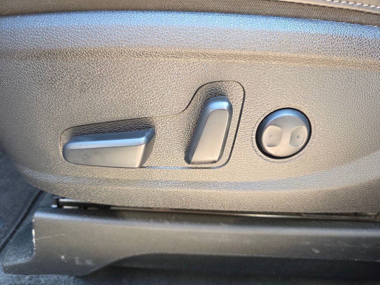 Used 2023 Kia Telluride S AWD/4WD image 14