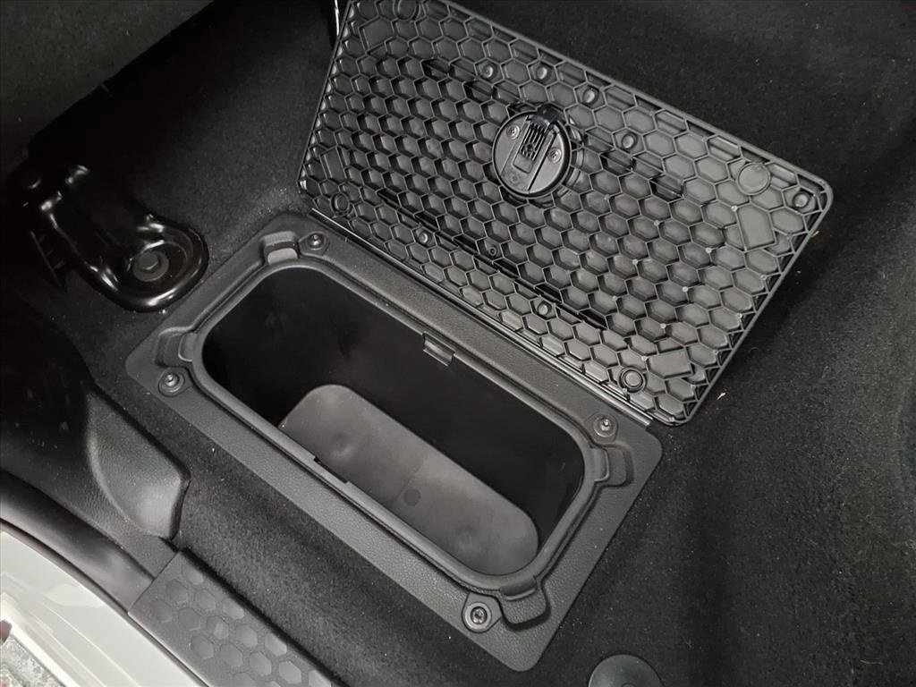 Used 2024 RAM 2500 Big Horn w/ Bed Utility Group image 29