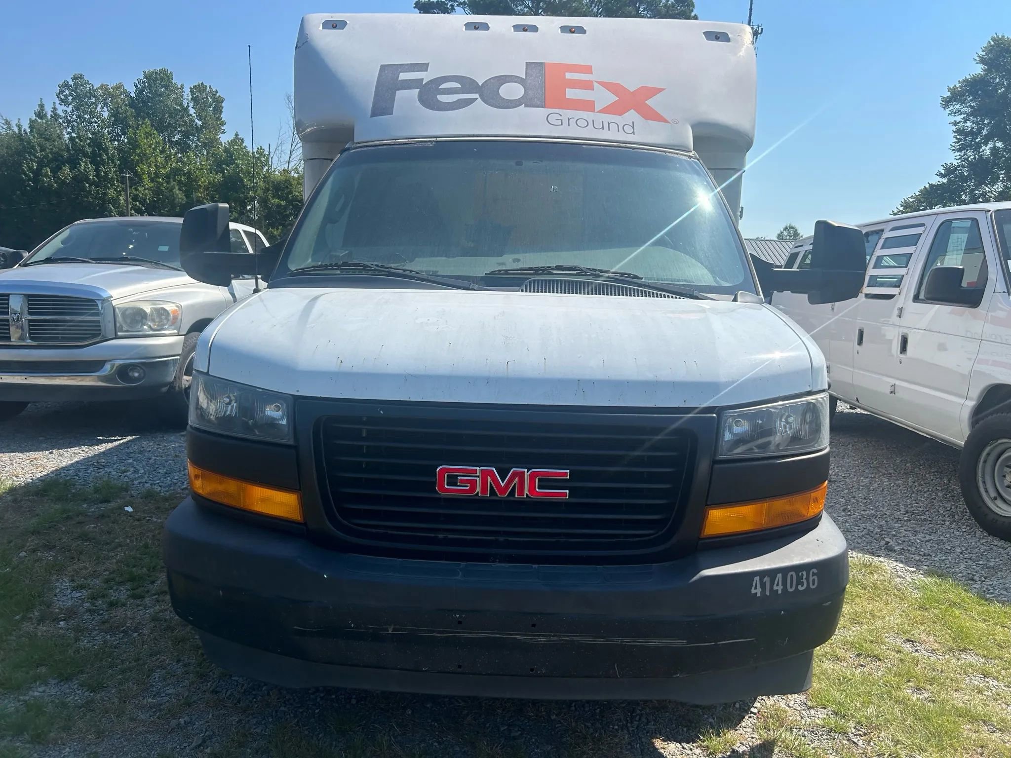 Used 2018 GMC Savana 3500 Extended w/ Driver Convenience Package image 2