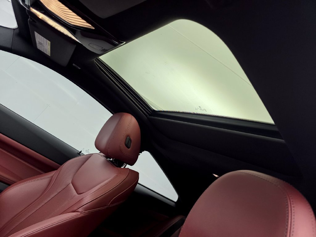Certified 2022 BMW M440i Coupe RWD image 12