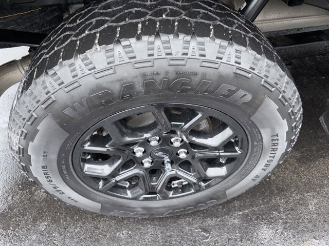 Used 2024 Ford F150 XLT w/ XLT Black Appearance Package AWD/4WD image 4