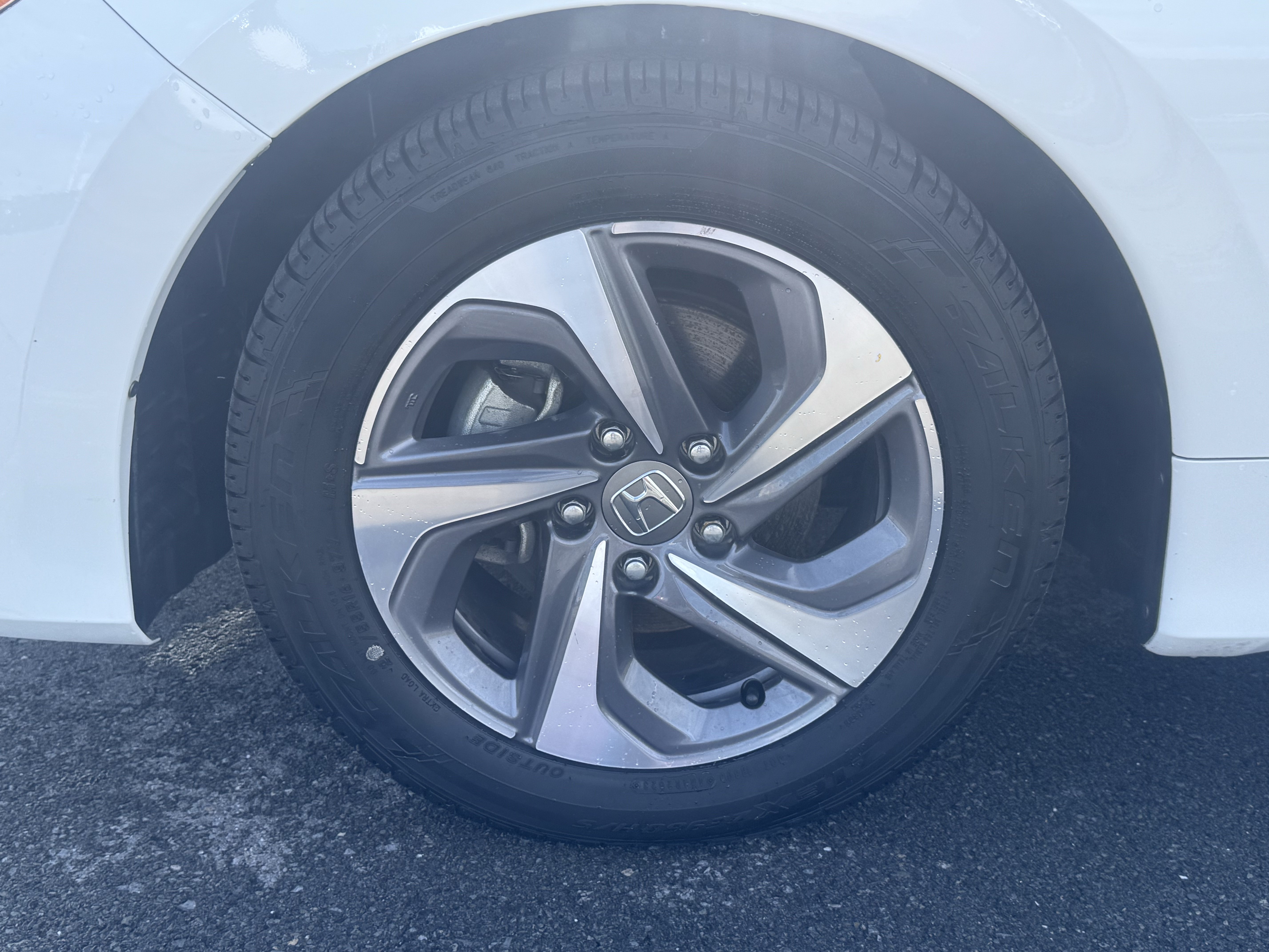 Used 2019 Honda Insight EX image 11