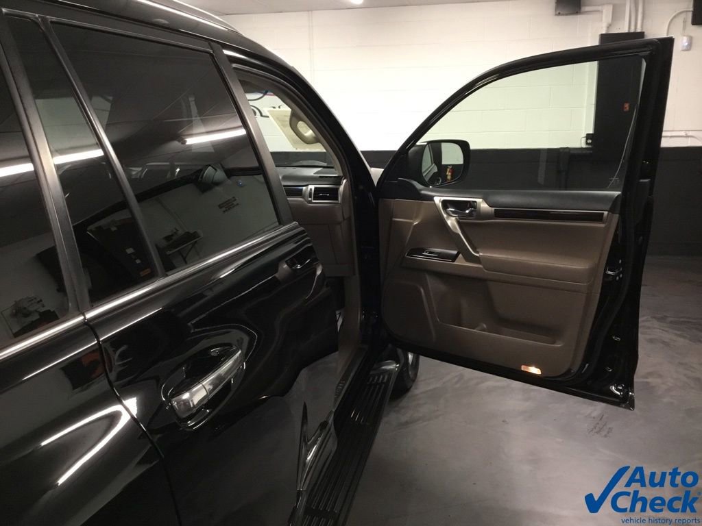 Used 2018 Lexus GX 460 w/ Navigation Package image 39