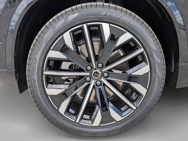 New 2026 Volvo XC90 B5 Plus w/ Protection Package AWD/4WD image 10