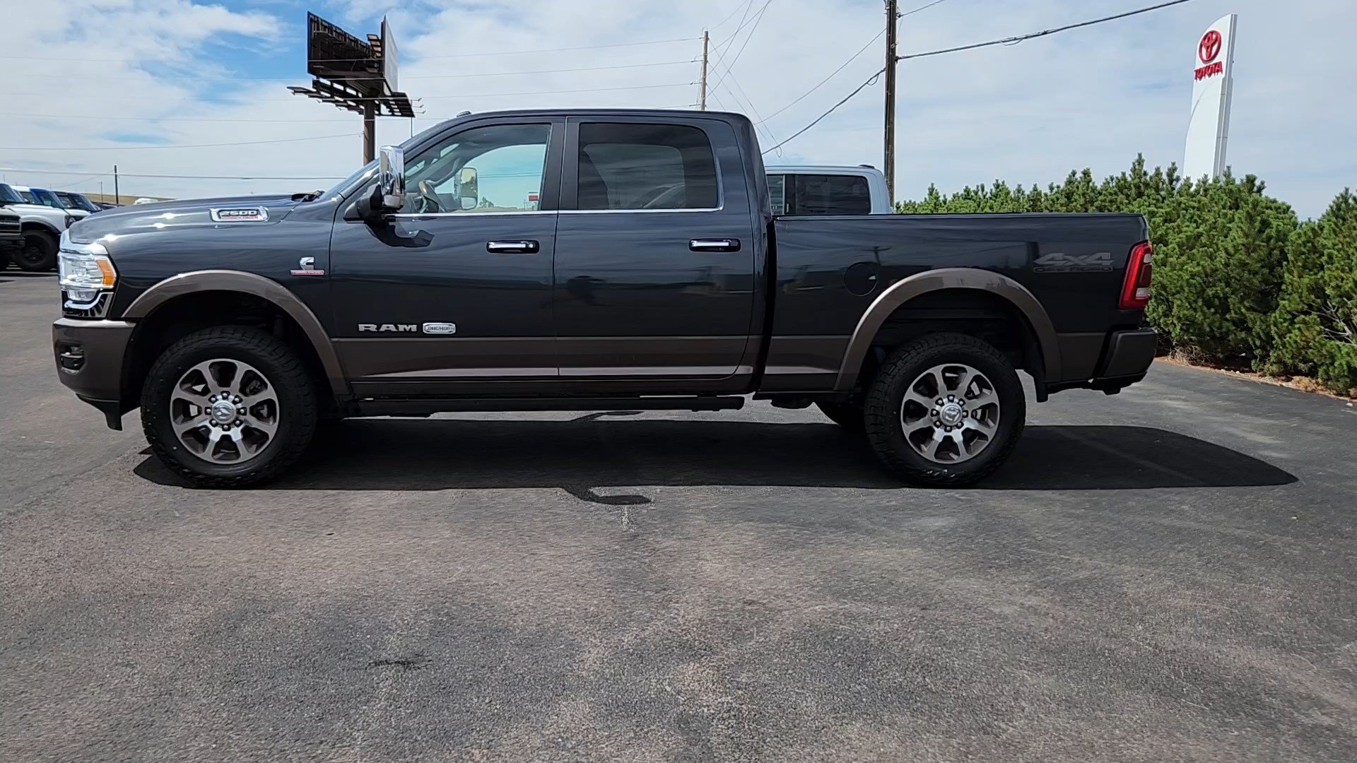 Used 2021 RAM 2500 Limited AWD/4WD image 3