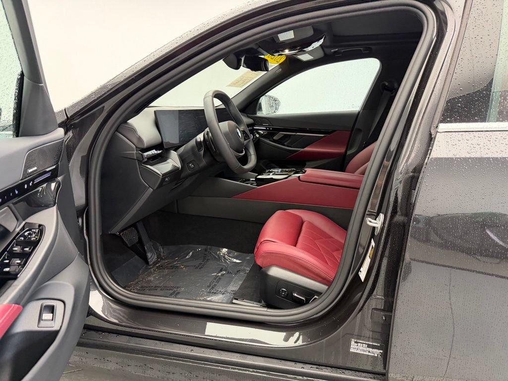 Certified 2026 BMW 530i RWD image 6