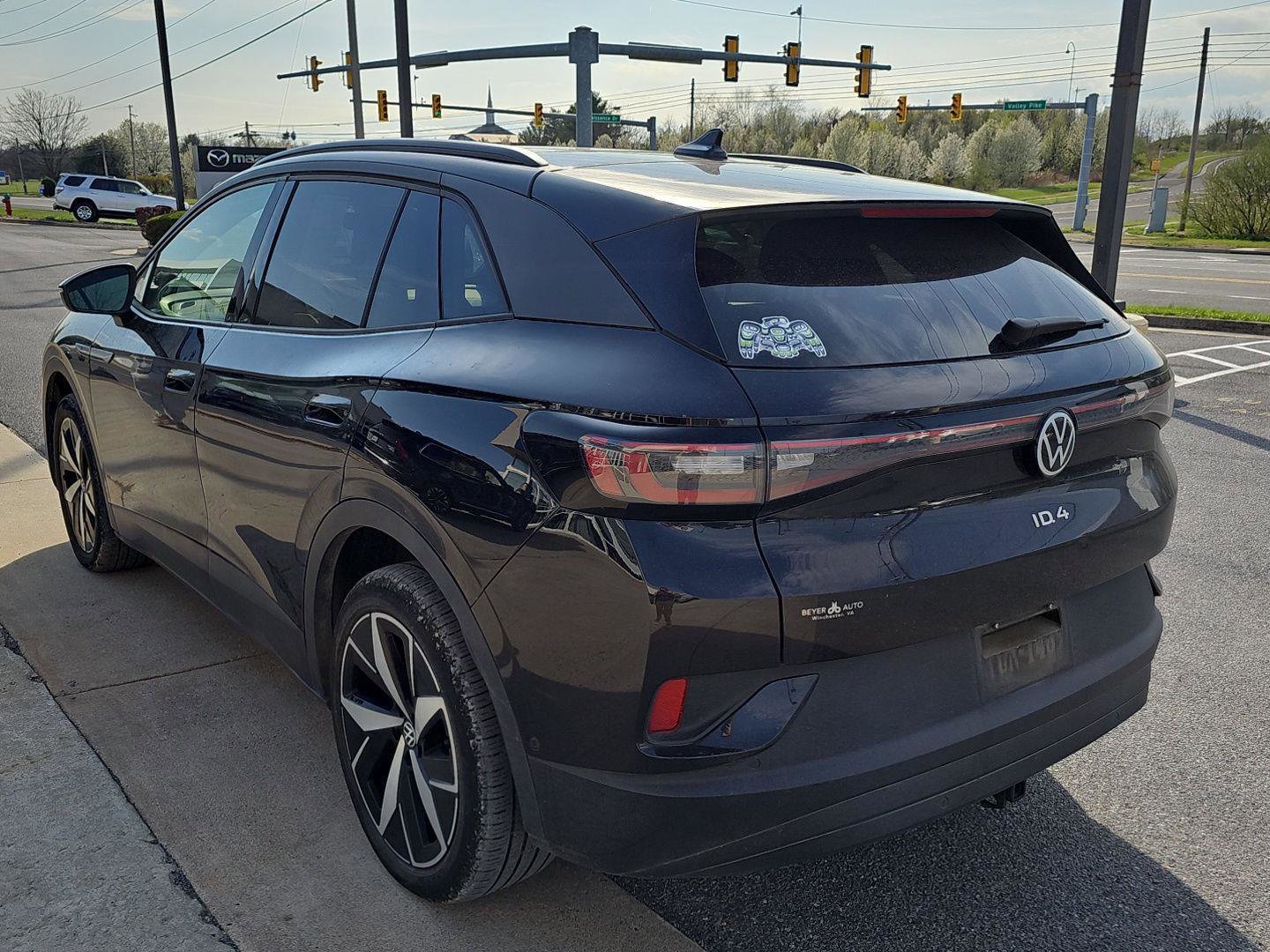 Used 2023 Volkswagen ID.4 Pro S image 4