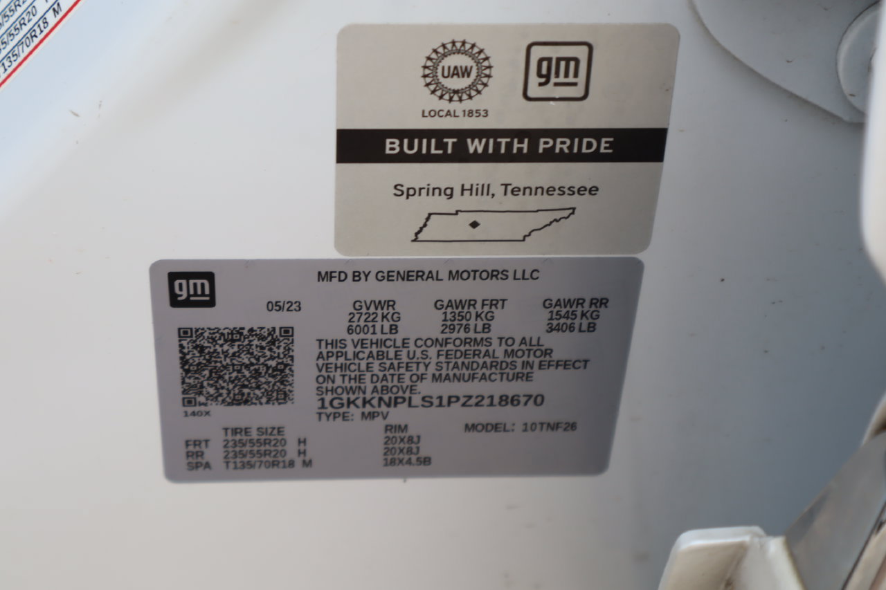 Used 2023 GMC Acadia Denali w/ Denali Ultimate Package FWD image 34