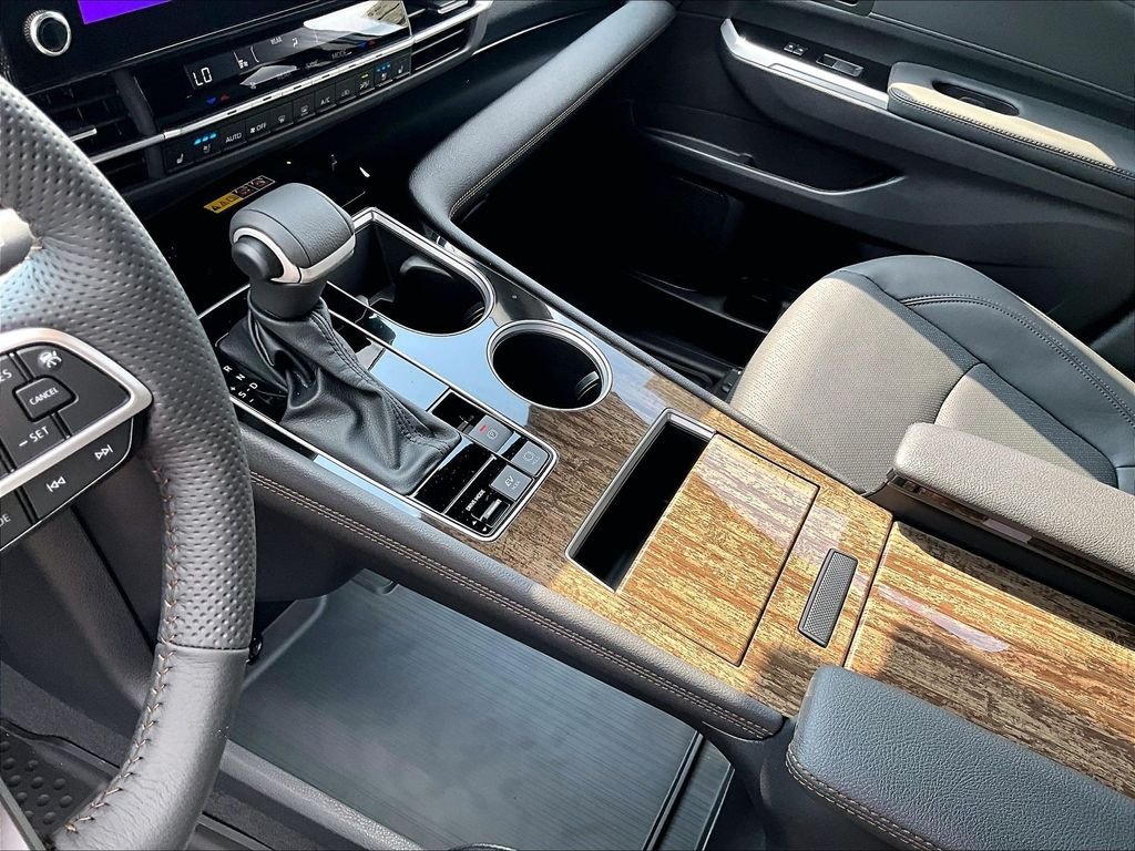 New 2026 Toyota Sienna Platinum AWD/4WD image 14