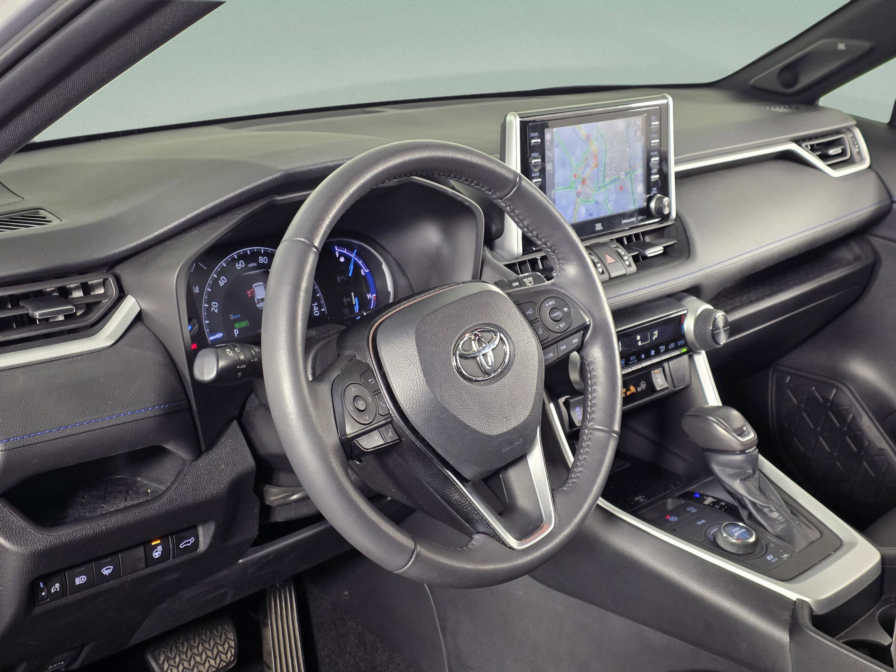 Used 2021 Toyota RAV4 XSE image 9