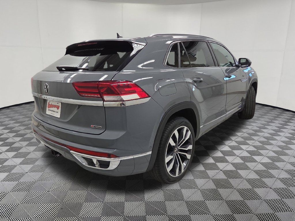 Used 2022 Volkswagen Atlas Cross Sport SEL Premium R-Line AWD/4WD image 4