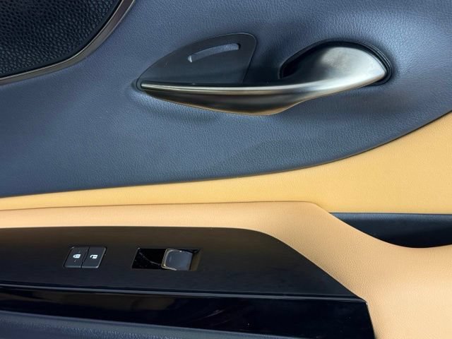 Used 2023 Lexus ES 350 w/ Accessory Package (Z2) FWD image 27
