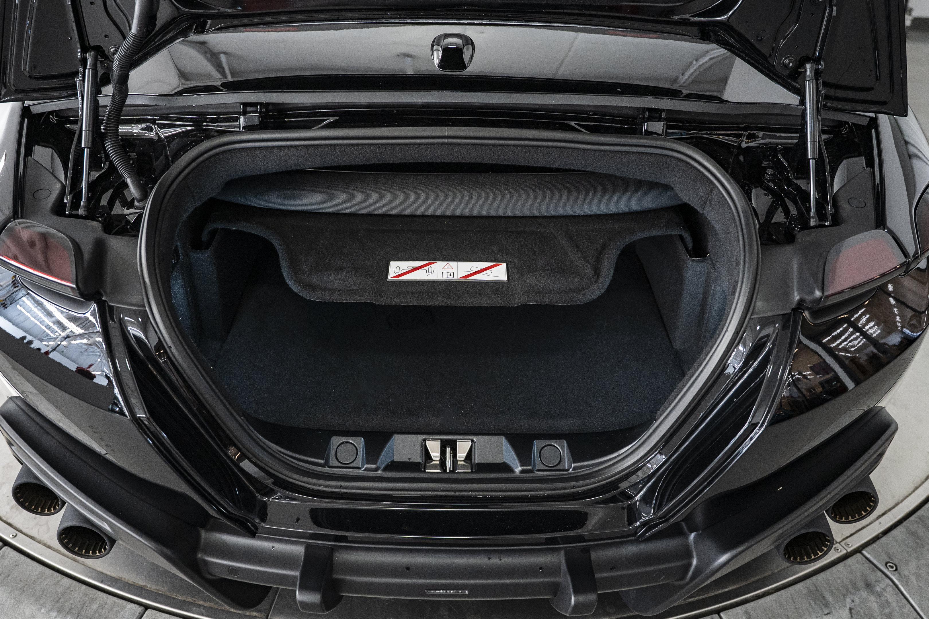 Used 2026 Ferrari Roma Spider RWD image 49