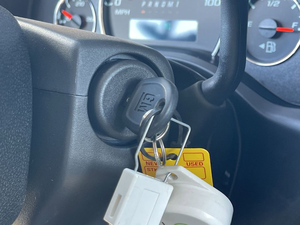 New 2025 GMC Savana 2500 Extended w/ Driver Convenience Package image 17