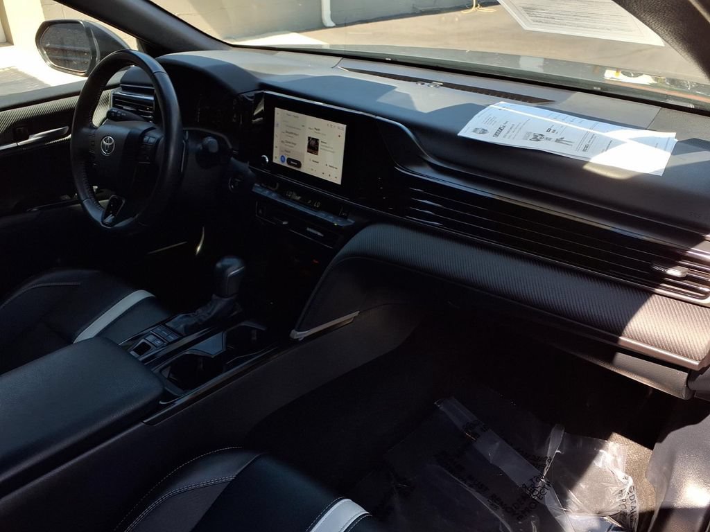 Used 2025 Toyota Camry SE FWD image 23