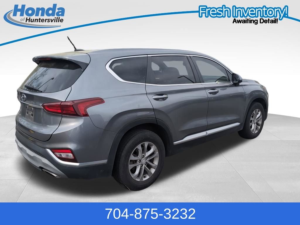 Used 2019 Hyundai Santa Fe SE image 8