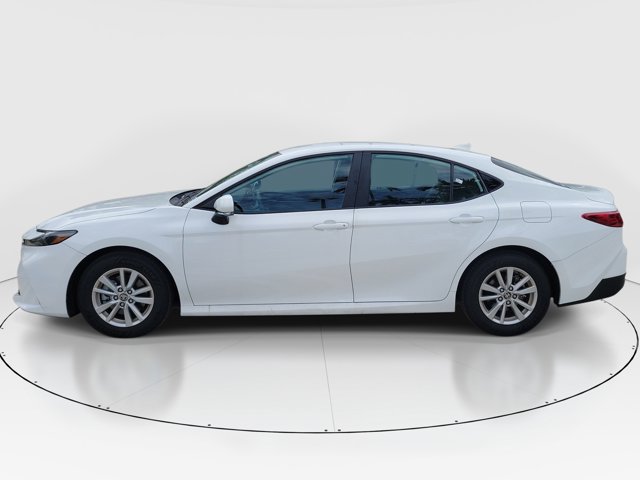 Used 2026 Toyota Camry LE FWD image 4