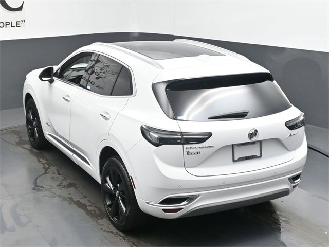 Used 2022 Buick Envision Avenir w/ Technology Package II image 41