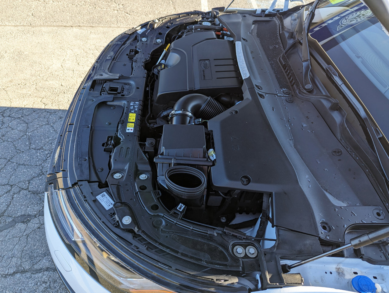 Used 2024 Land Rover Range Rover Evoque Dynamic SE image 45