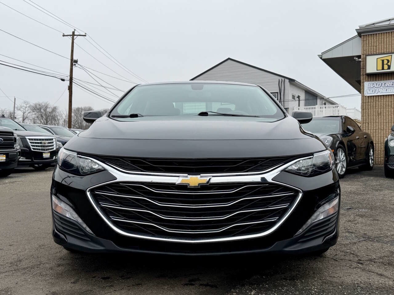 Used 2022 Chevrolet Malibu LT image 2
