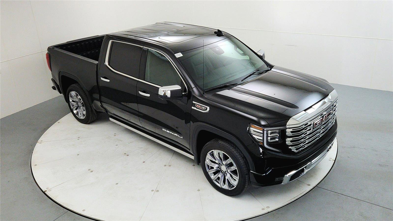 New 2026 GMC Sierra 1500 Denali image 13