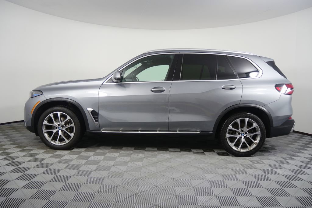 Used 2024 BMW X5 sDrive40i image 5