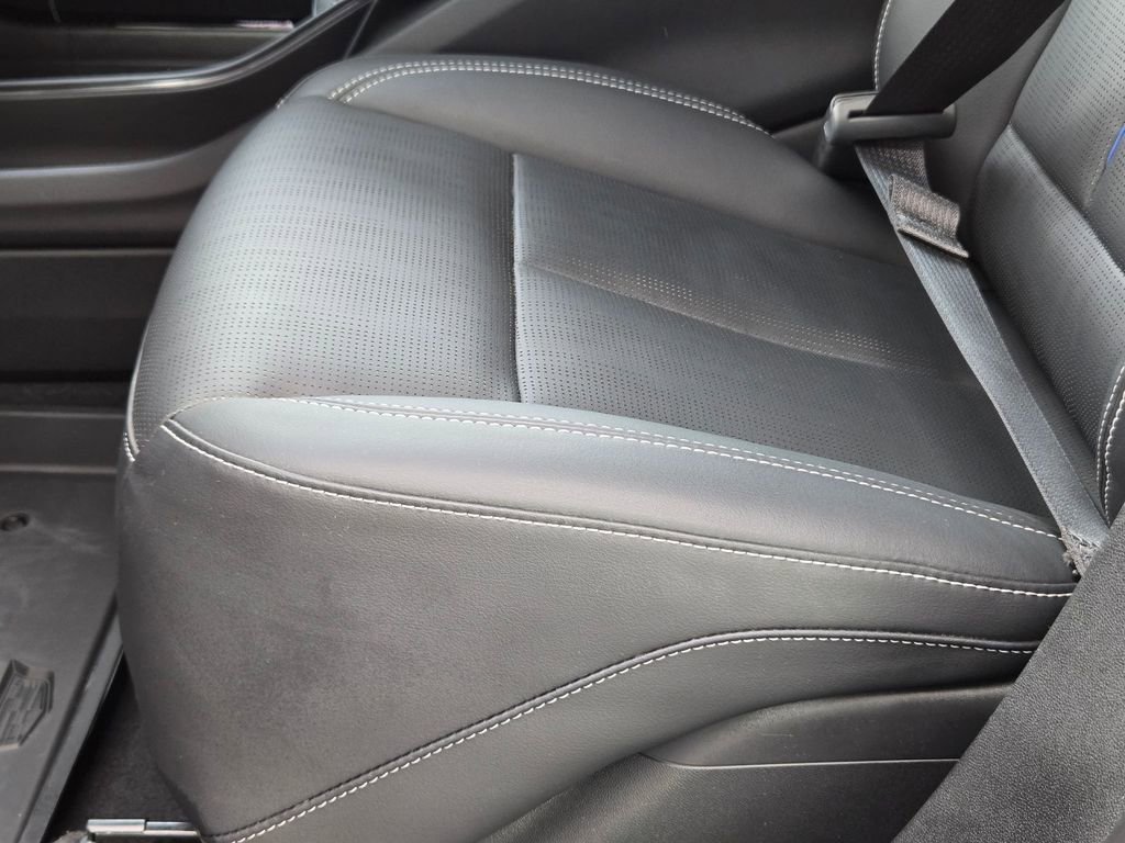 Certified 2025 Cadillac Lyriq Luxury w/ LPO, Floor Liner Package image 28