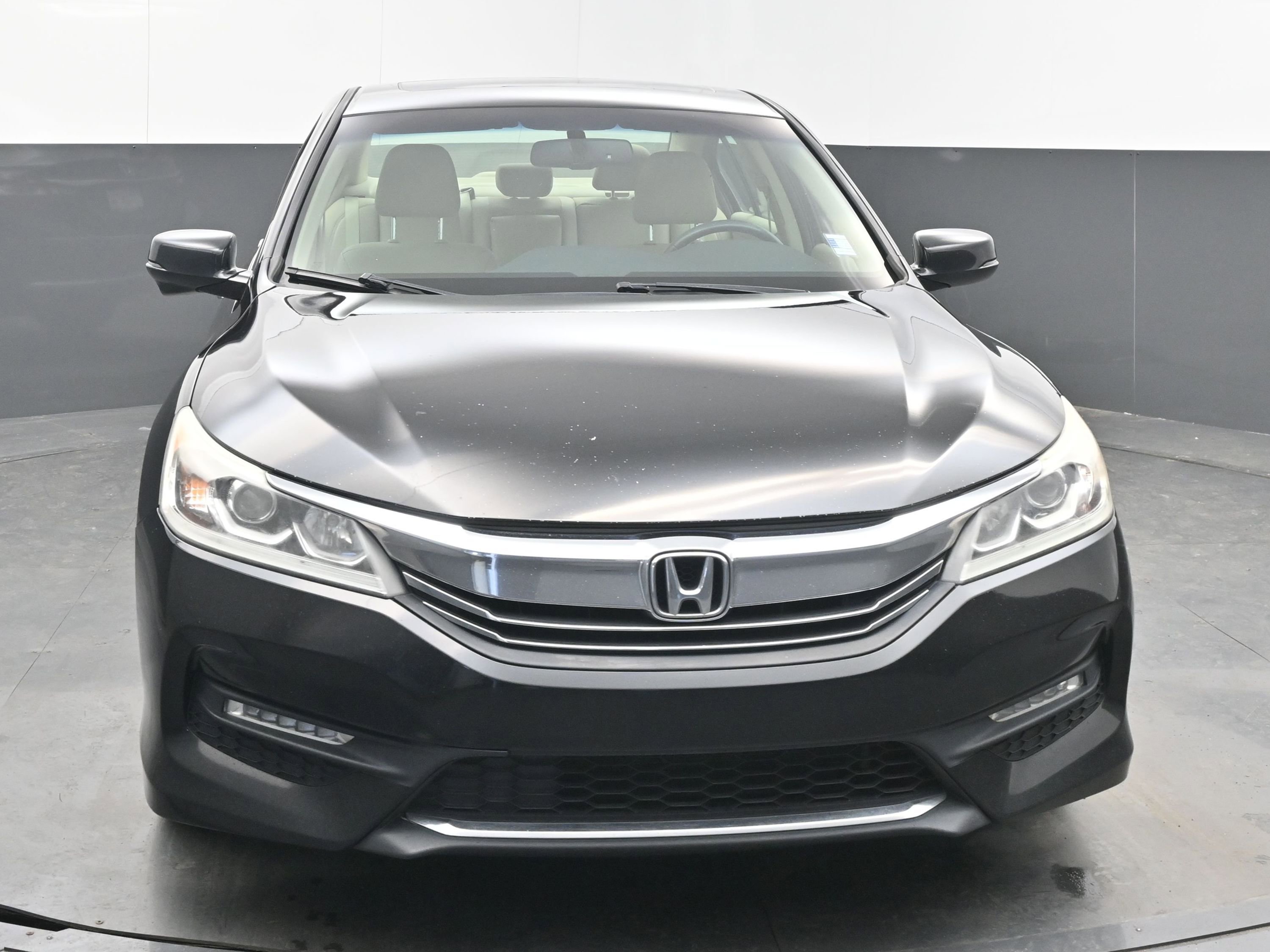 Used 2016 Honda Accord EX-L image 3