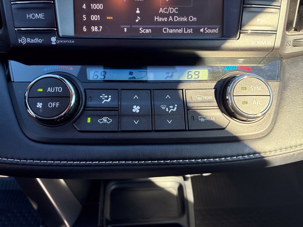 Used 2018 Toyota RAV4 XLE w/ Plus Extra Value Package AWD/4WD image 26