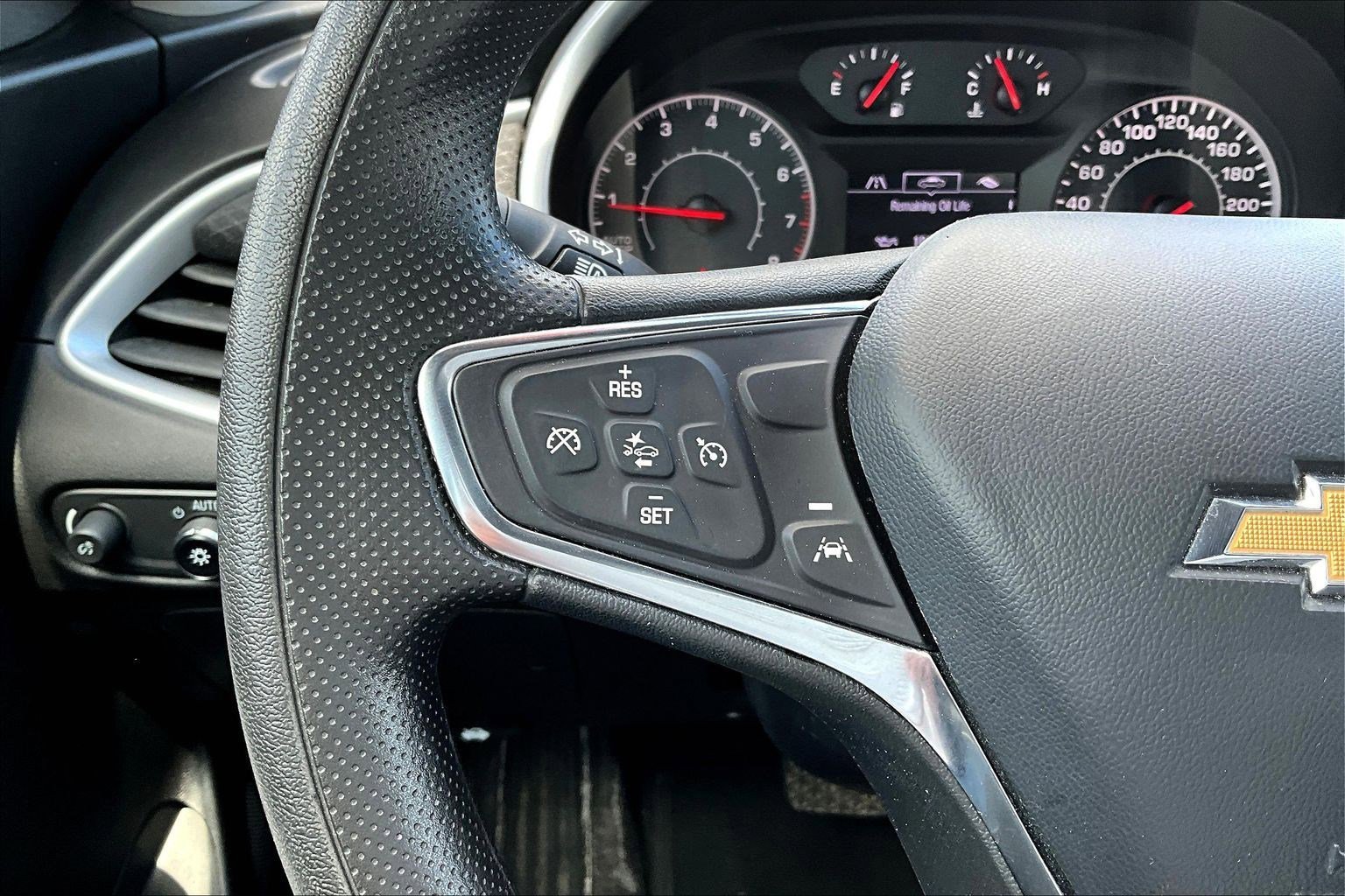 Used 2023 Chevrolet Malibu LT FWD image 11