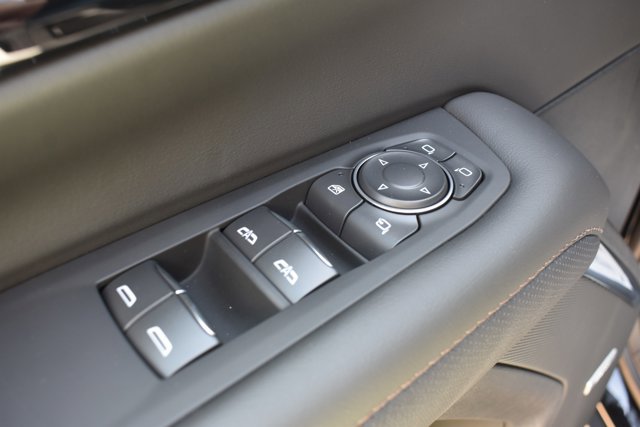 New 2026 Chevrolet Tahoe High Country AWD/4WD image 13