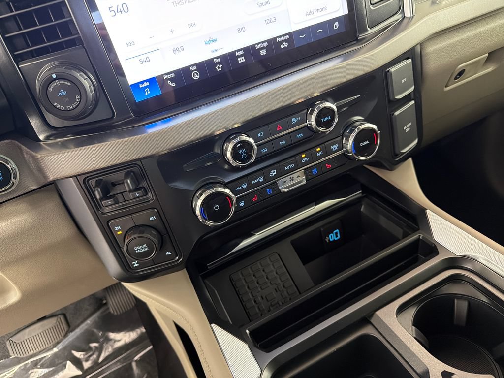 New 2026 Ford F350 Platinum w/ Platinum Plus Package AWD/4WD image 17