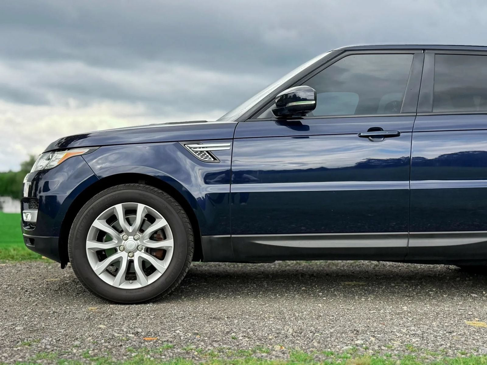 Used 2016 Land Rover Range Rover Sport HSE AWD/4WD image 24