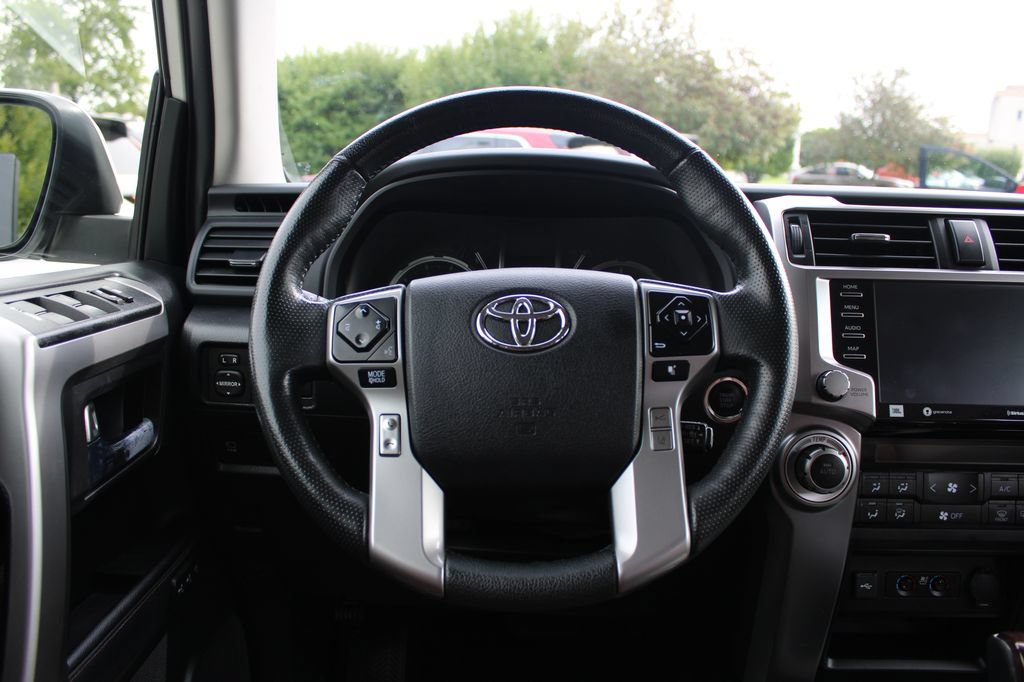 Used 2023 Toyota 4Runner Limited AWD/4WD image 16