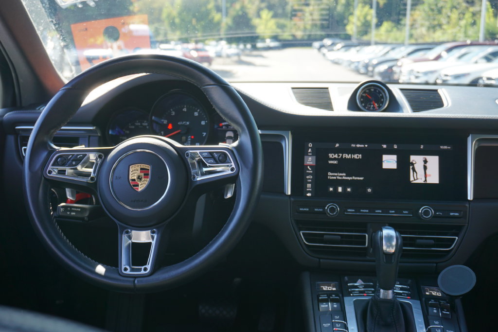Used 2021 Porsche Macan GTS AWD/4WD image 32