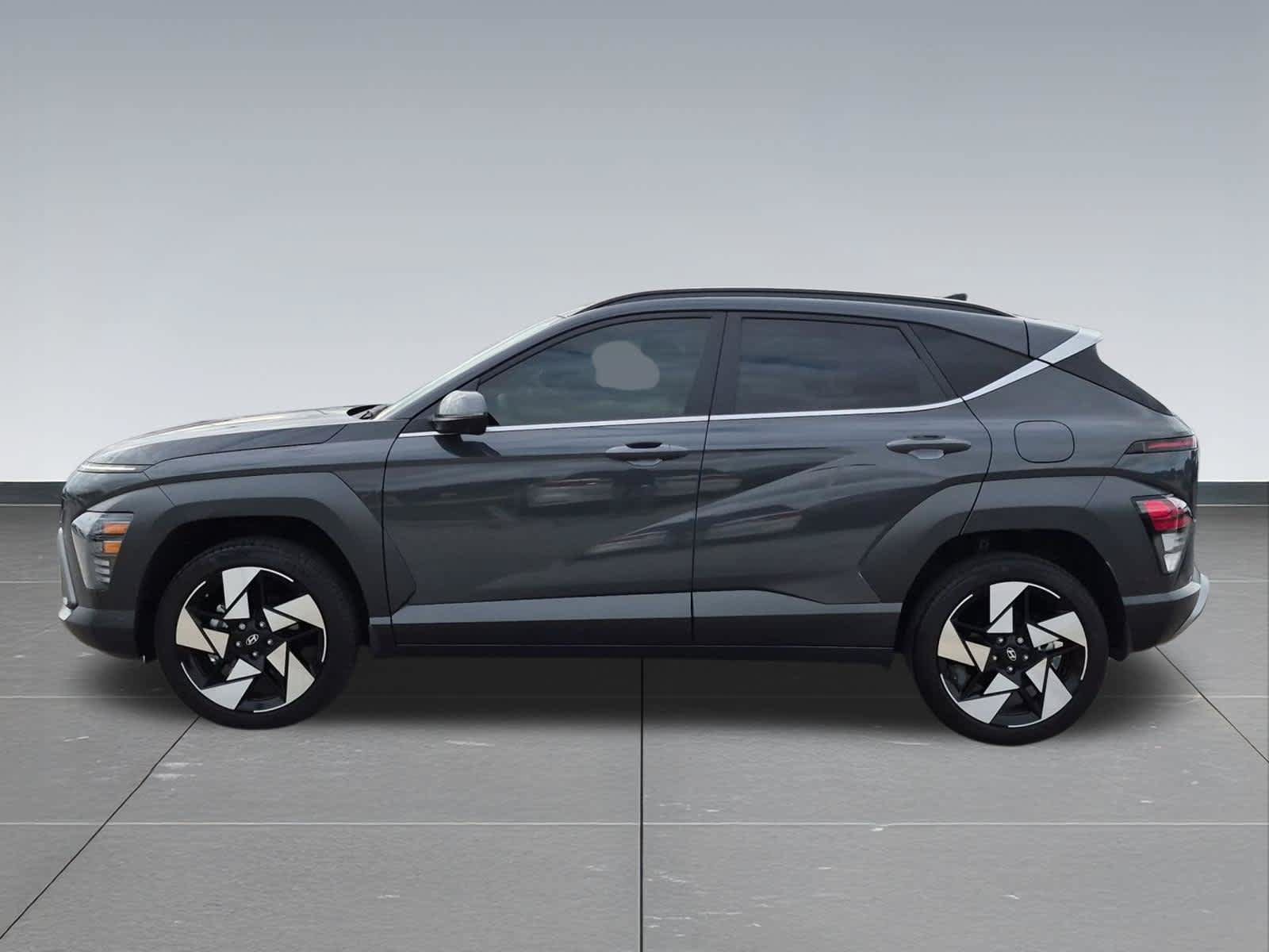 Used 2024 Hyundai Kona Limited AWD/4WD image 3